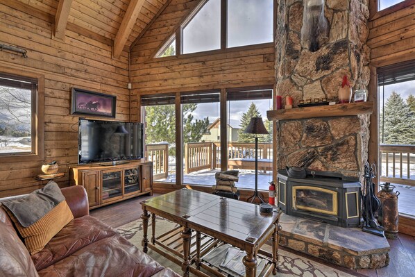 House (3 Bedrooms) | Interior