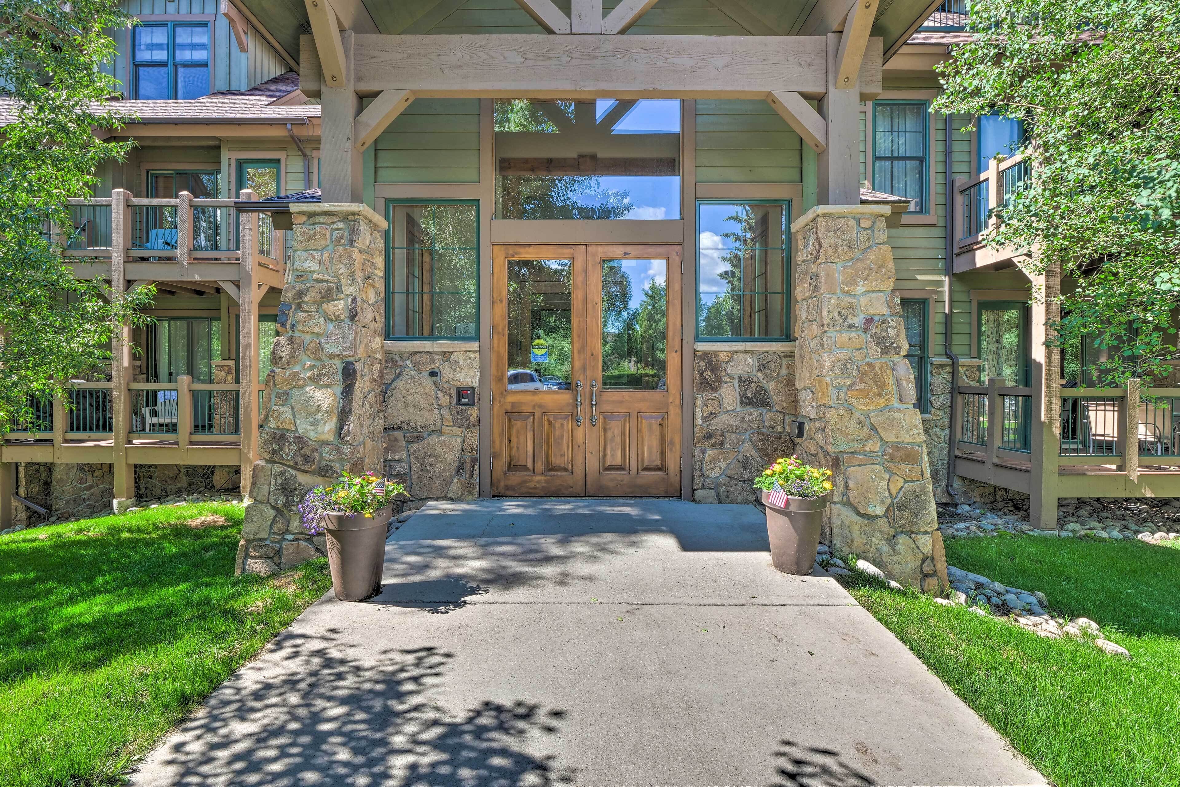 المنشأة من الداخل