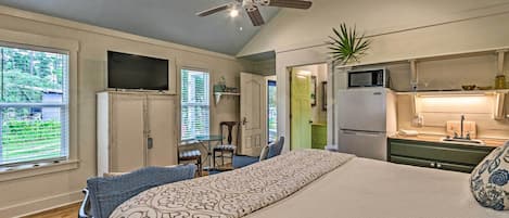 Apartment (0 Bedroom) | Interior