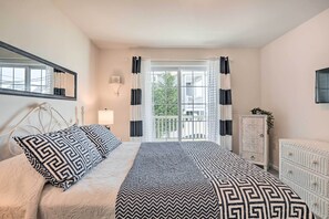 Apartment (2 Bedrooms) | Interior - Bright & Airy Condo - Walk to Ortley Beach! (Seaside Heights)