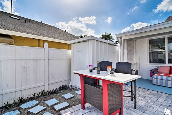 Interior - Indian Rocks Beach Home: Dock, Beach & Pool Access (Indian Rocks Beach)