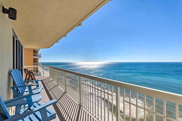 Apartment (3 Bedrooms) | Front of property