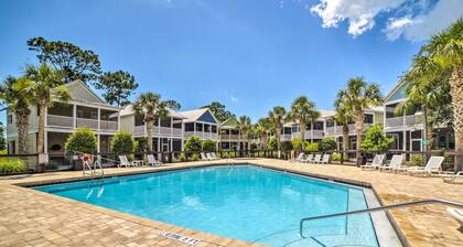 Screened Porch + Beach Access: Port St Joe Cottage