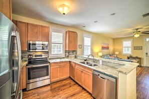 Cottage (2 Bedrooms) | Interior