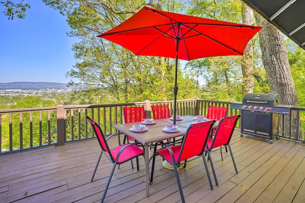 Bring Your Pets! Chattanooga Home W/ Dtwn Views - Chattanooga, TN
