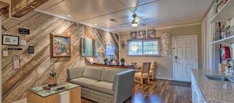 Luxurious Downtown Lodi Apartment in Wine Country!