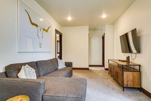 Private 1+ Acre & Hot Tub: Silverthorne Mtn Escape