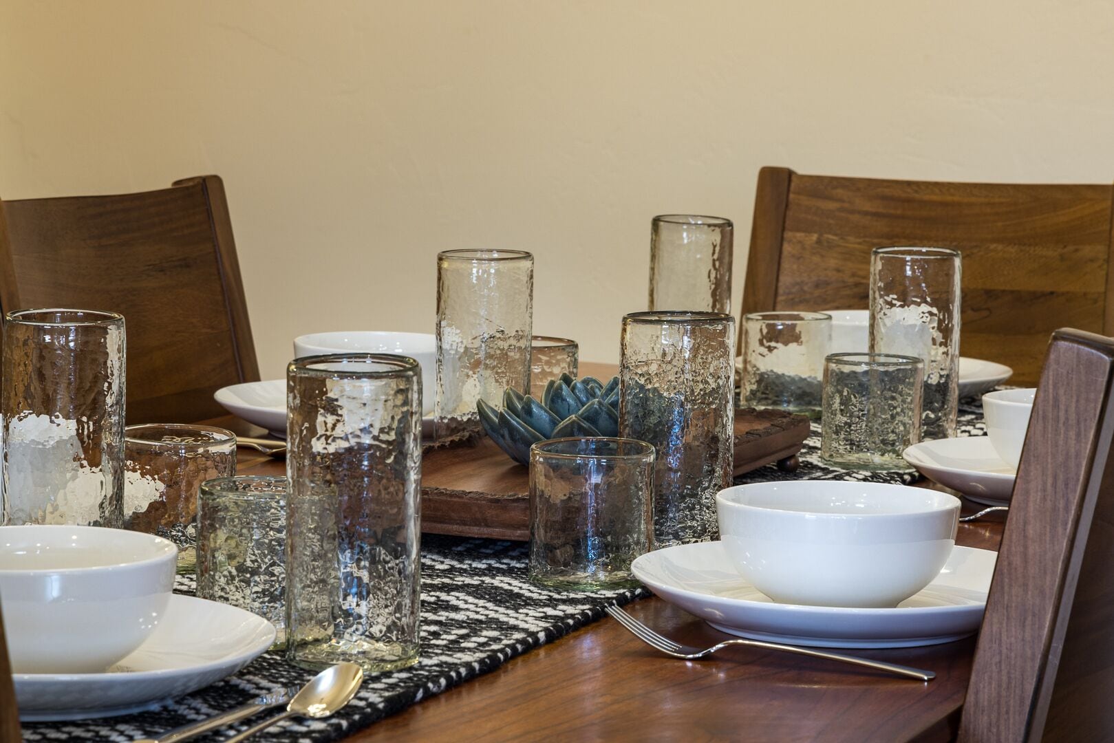 Luxury House, Hot Tub, Mountain View | Dining room