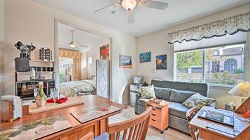 Apartment (0 Bedroom) | Interior