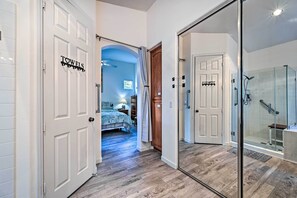 Apartment (0 Bedroom) | Interior - Chula Vista Studio w/ Hot Tub ~ 9 Mi to Downtown (Chula Vista)