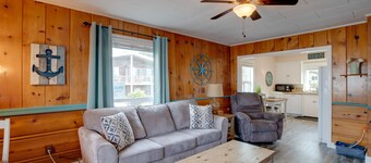 Oceanview Rockaway Beach Condo w/ Deck & Gas Grill