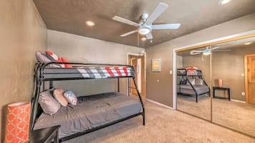 Rumah (4 Bedrooms) | Interior