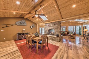 House (4 Bedrooms) | Interior