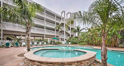 Steps to Sand + 2 Pools! Galveston Coastal Getaway