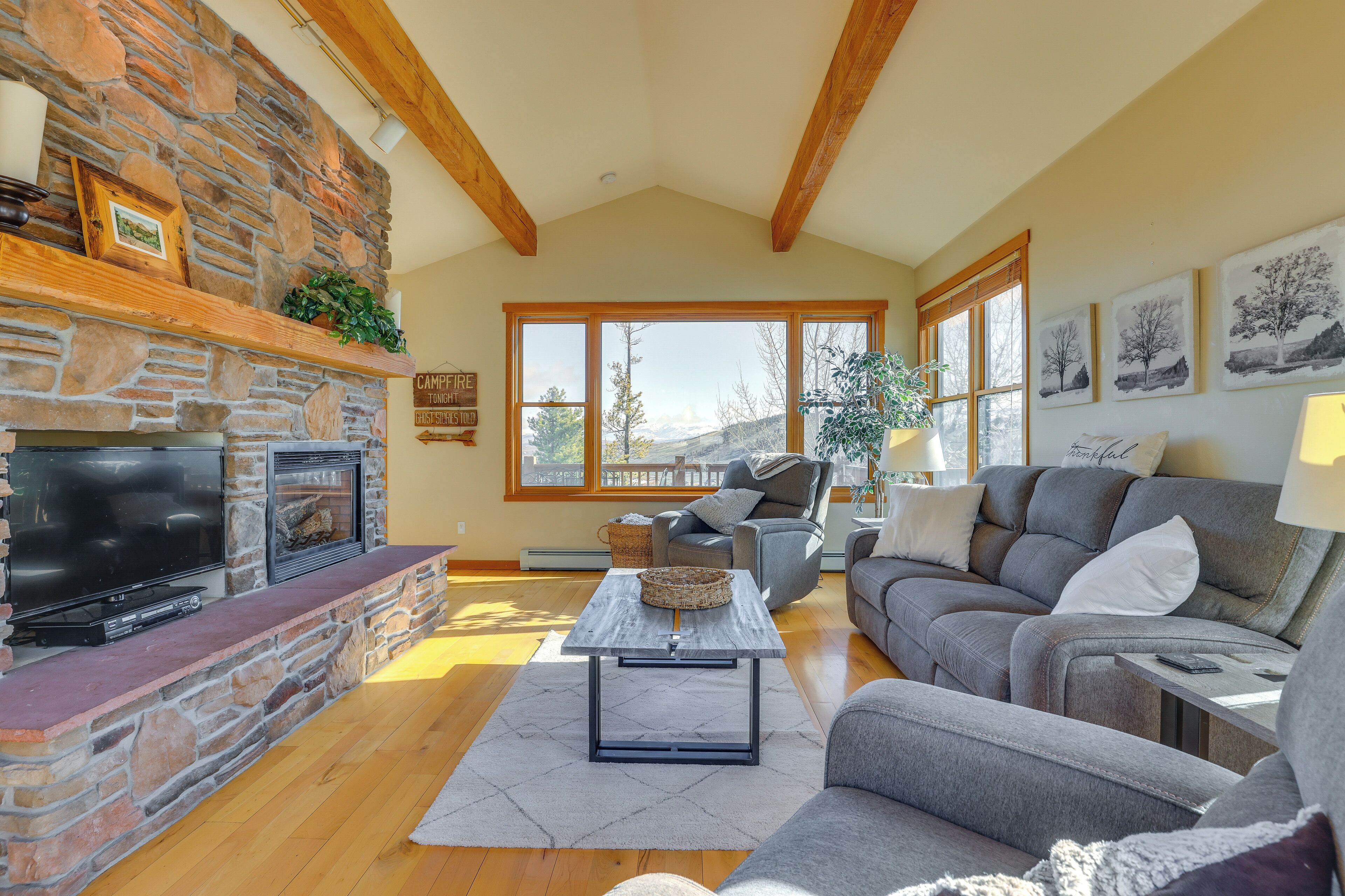 House (4 Bedrooms) | Interior