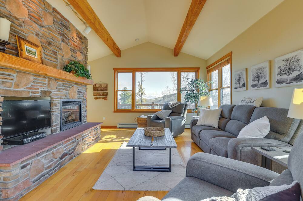 Private Hot Tub: Scenic Granby Vacation Rental! - Hot Sulphur Springs, CO