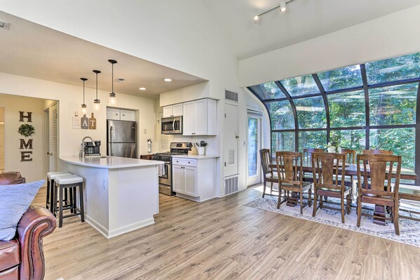 Microwave, oven, stovetop, dishwasher - Gorgeous Vernon Township Condo w/ Balcony! (Vernon)