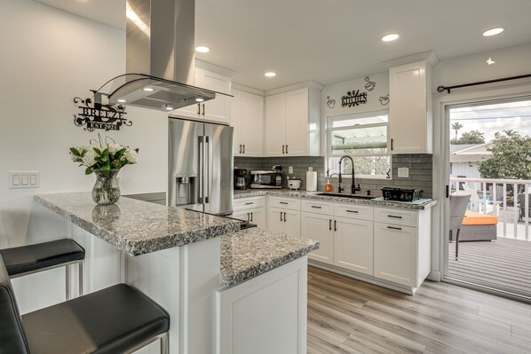 House (2 Bedrooms) | Interior