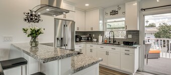 '브리즈 바이 더 마리나' 추라 비스타 겟어웨이