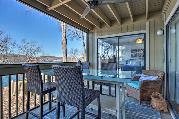 المنشأة من الداخل