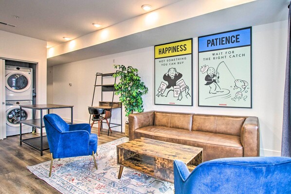 Apartment (2 Bedrooms) | Front of property