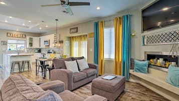 House (4 Bedrooms) | Interior