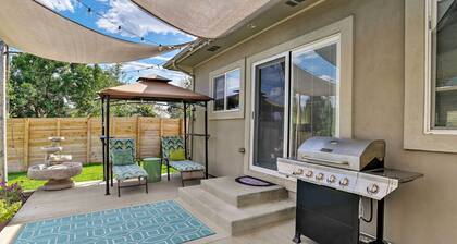 7 Mi to Dtwn Denver: Arvada Home w/ Patio