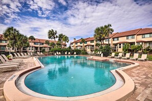 Outdoor pool - Oceanfront Crescent Beach Villa - Sunrise Views! (St. Augustine)
