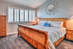 3 habitaciones y espacio para trabajar con laptop 