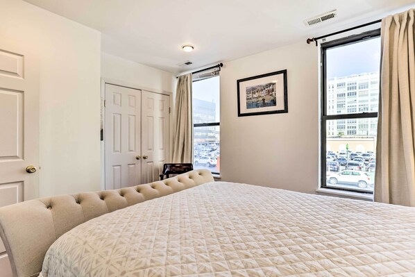 Interior - Modern Philly Apt in the Heart of Downtown! (Philadelphia)