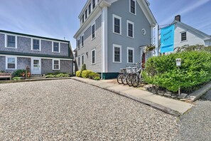 Apartment (1 Bedroom) | Interior - 'captain's Quarters' Updated Provincetown Apt (Provincetown)