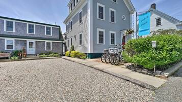 Apartment (1 Bedroom) | Interior