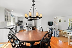 House (3 Bedrooms) | Interior - 3 Bicycles Provided! Cape Cod Cottage w/ Deck (Orleans)