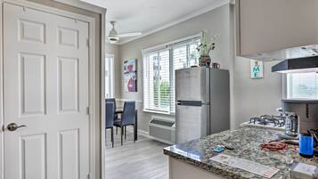 Apartment (1 Bedroom) | Interior