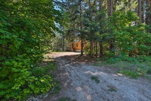 House (3 Bedrooms) | Interior - Secluded Leavenworth Cabin on Chiwawa River! (Leavenworth)