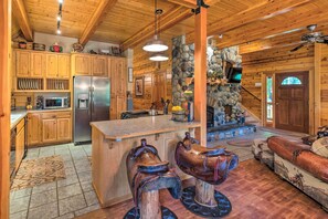 House (3 Bedrooms) | Interior - Secluded Leavenworth Cabin on Chiwawa River! (Leavenworth)