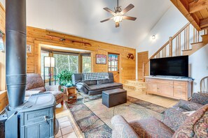 House (2 Bedrooms) | Interior