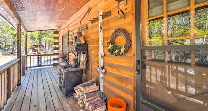 Deck, Fire Pit & Grill: Log Cabin in Black Hawk