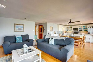 Télévision, cheminée