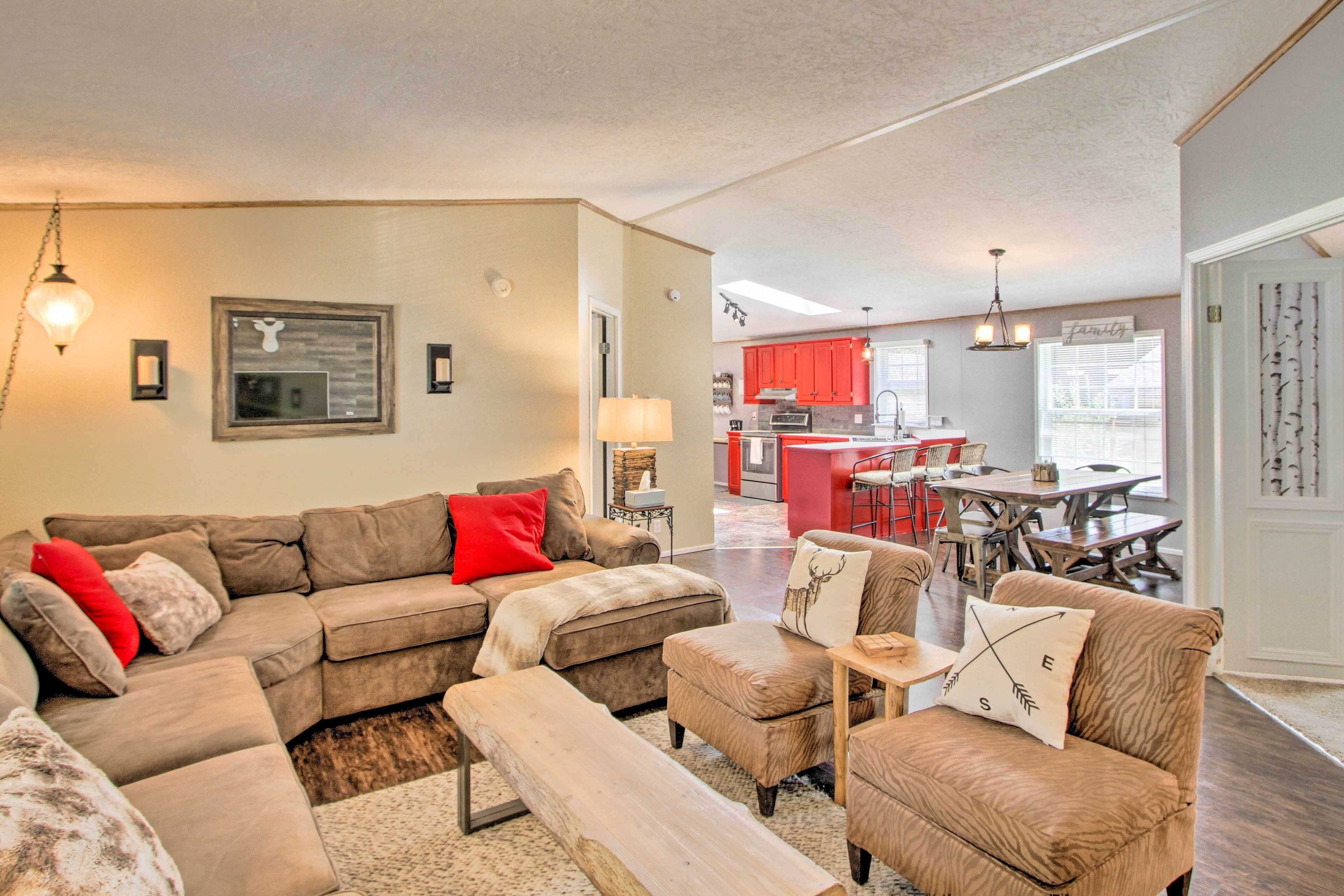 House (3 Bedrooms) | Interior