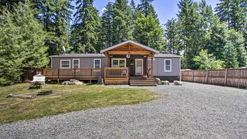 House (3 Bedrooms) | Front of property