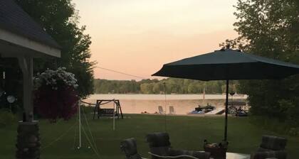 Cottage on Munro Lake