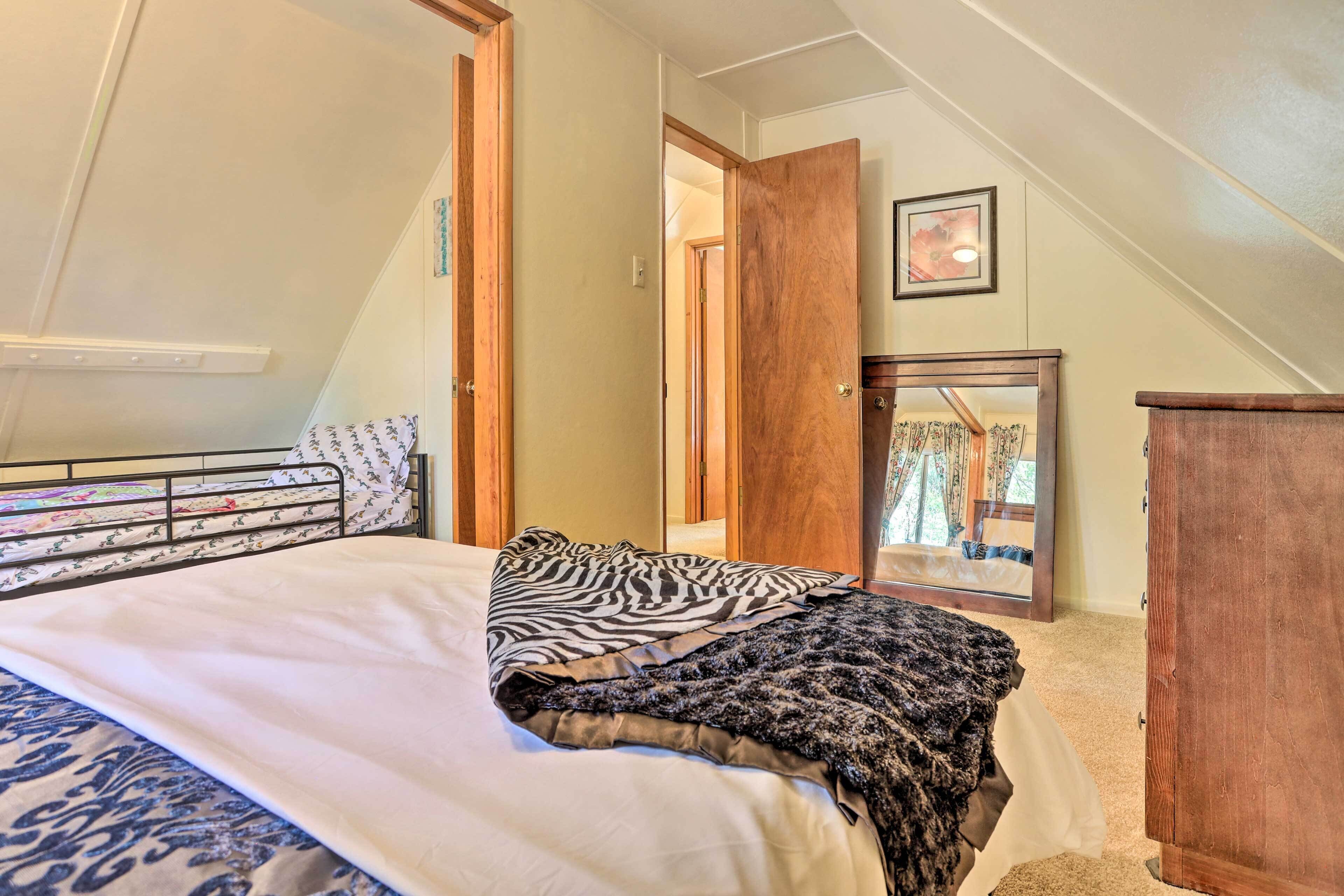 House (2 Bedrooms) | Interior