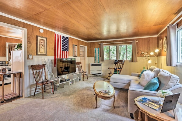 House (2 Bedrooms) | Interior