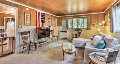 Cozy Crestline Cabin, Close to Lakes, Parks!