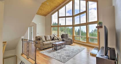Idyllic Retreat ~ 20 Mi to Olympic National Park!