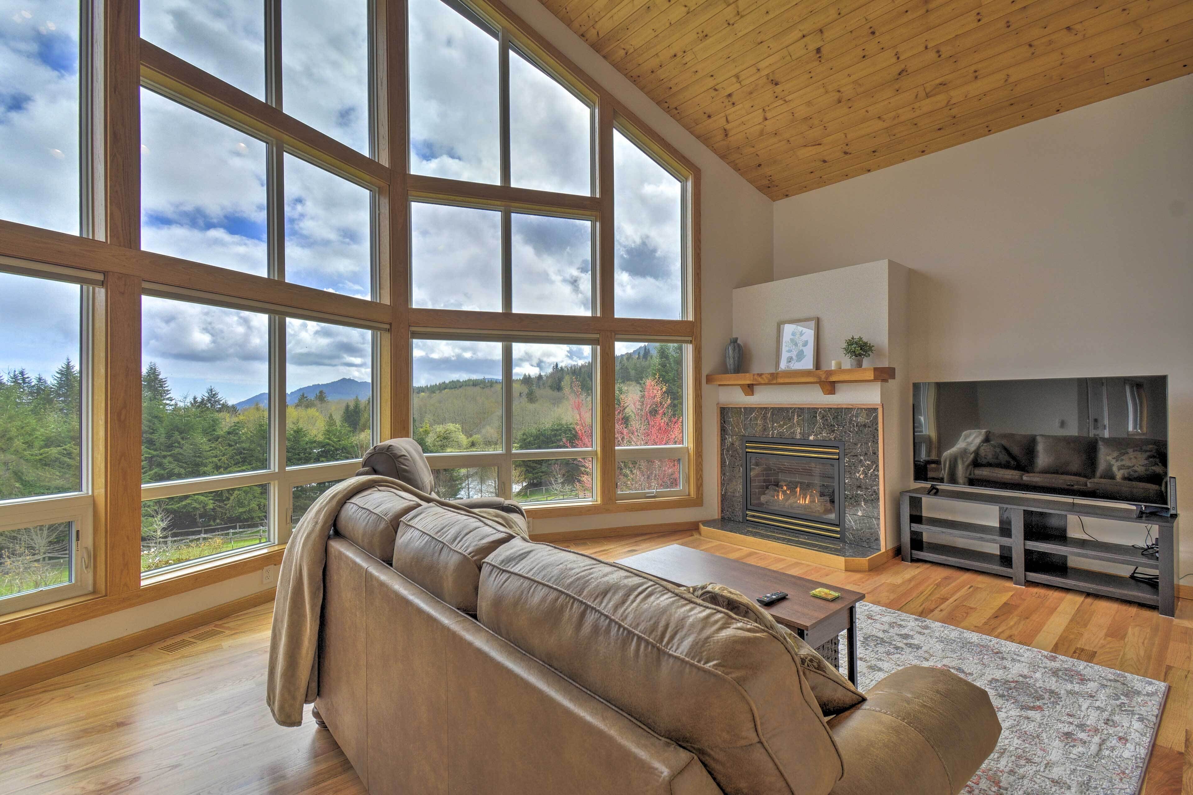 House (3 Bedrooms) | Front of property