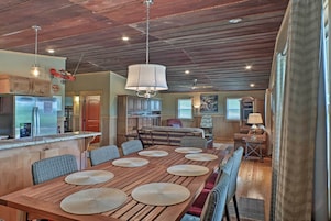 Casa (2 Bedrooms) | Interior
