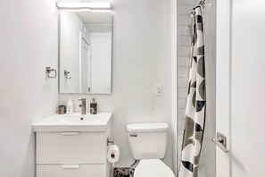 Apartment (1 Bedroom) | Interior - Classy Philly Apartment: 2 Mi to Downtown! (Philadelphia)