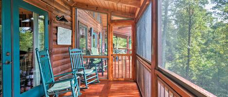 المنشأة من الداخل